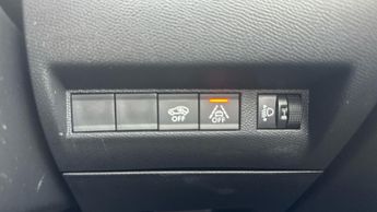 Peugeot 208 50kWh Allure Hatchback 5dr Electric Auto (136 ps)
