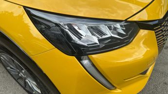 Peugeot 208 50kWh Allure Hatchback 5dr Electric Auto (136 ps)