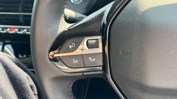 Peugeot 208 50kWh Allure Premium + Hatchback 5dr Electric Auto (7.4kW Charge