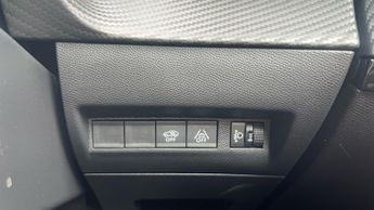 Peugeot 208 50kWh E-Style Hatchback 5dr Electric Auto (7.4kW Charger) (136 p