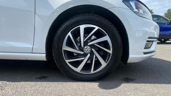 Volkswagen Golf 1.0 TSI Match Hatchback 5dr Petrol DSG Euro 6 (s/s) (115 ps)