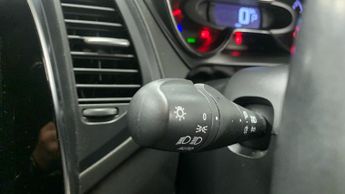 Renault Captur 1.2 TCe ENERGY Dynamique S Nav SUV 5dr Petrol EDC Euro 6 (s/s) (