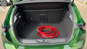 Peugeot 308 54kWh GT Hatchback 5dr Electric Auto (156 ps)