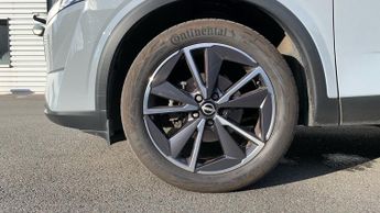 Nissan Qashqai 1.3 DIG-T MHEV Tekna SUV 5dr Petrol Hybrid XTRON Euro 6 (s/s) (1