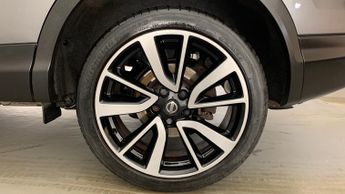 Nissan Qashqai 1.2 DIG-T Tekna SUV 5dr Petrol XTRON 2WD Euro 6 (s/s) (115 ps)