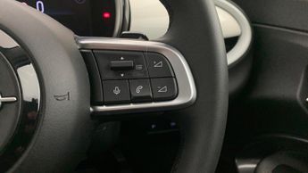 Fiat 600 1.2 MHEV SUV 5dr Petrol Hybrid e-DCT Euro 6 (s/s) (100 ps)