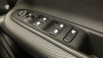 Fiat 600 1.2 MHEV SUV 5dr Petrol Hybrid e-DCT Euro 6 (s/s) (100 ps)