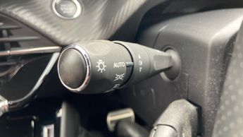Peugeot 208 50kWh GT Line Hatchback 5dr Electric Auto (136 ps)