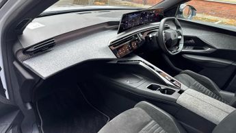 Peugeot 3008 73kWh GT SUV 5dr Electric Auto (210 ps)