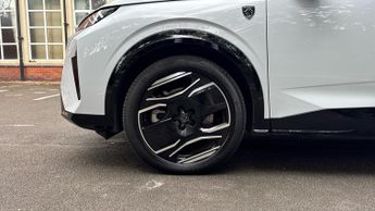 Peugeot 3008 73kWh GT SUV 5dr Electric Auto (210 ps)