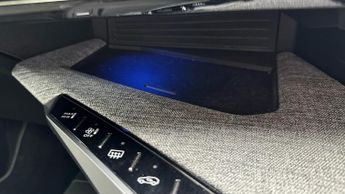 Peugeot 3008 73kWh GT SUV 5dr Electric Auto (210 ps)