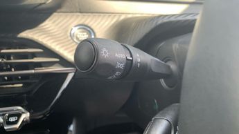 Peugeot 2008 50kWh Active Premium + Auto 5dr (7kW Charger)