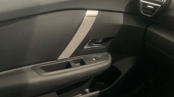 Citroen C4 50kWh e-series Auto 5dr (7.4kW Charger)