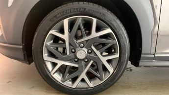 Hyundai Kona 1.6 h-GDi Premium SUV 5dr Petrol Hybrid DCT Euro 6 (s/s) (141 ps