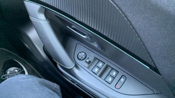 Peugeot 2008 54kWh First Edition SUV 5dr Electric Auto (11kW Charger) (156 ps