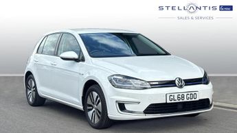 Volkswagen Golf 35.8kWh e-Golf Hatchback 5dr Electric Auto (136 ps)