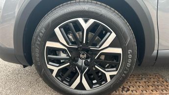 Citroen C4 1.2 PureTech MHEV PLUS Hatchback 5dr Petrol Hybrid e-DSC Euro 6 