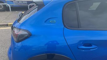 Peugeot 208 50kWh Allure Premium + Hatchback 5dr Electric Auto (7.4kW Charge