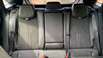 Peugeot 3008 73kWh GT SUV 5dr Electric Auto (210 ps)