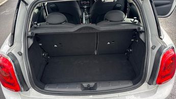 Mini Hatch 1.5 Cooper Hatchback 3dr Petrol Auto Euro 6 (s/s) (136 ps)