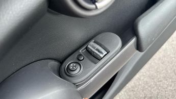 Mini Hatch 1.5 Cooper Hatchback 3dr Petrol Auto Euro 6 (s/s) (136 ps)