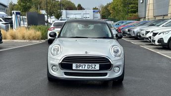 Mini Hatch 1.5 Cooper Hatchback 3dr Petrol Auto Euro 6 (s/s) (136 ps)