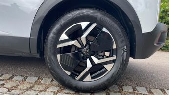 Peugeot 2008 50kWh Allure SUV 5dr Electric Auto (7kW Charger) (136 ps)