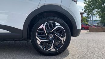 Vauxhall Mokka Electric 54kWh Ultimate SUV 5dr Electric Auto (Long Range) (156 ps)