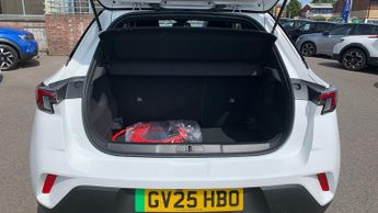Vauxhall Mokka Electric 54kWh Ultimate SUV 5dr Electric Auto (Long Range) (156 ps)