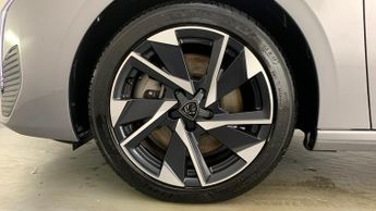 Peugeot 308 1.6 12.4kWh Allure Premium Hatchback 5dr Petrol Plug-in Hybrid e