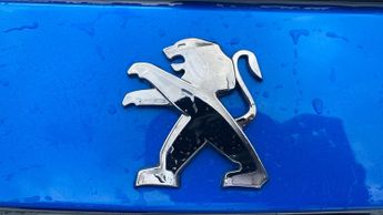 Peugeot 208 50kWh Allure Premium + Hatchback 5dr Electric Auto (7.4kW Charge