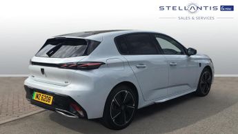 Peugeot 308 54kWh GT Hatchback 5dr Electric Auto (156 ps)