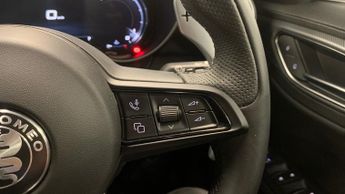 Alfa Romeo Giulia 2.0T Sprint Saloon 4dr Petrol Auto Euro 6 (s/s) (280 ps)