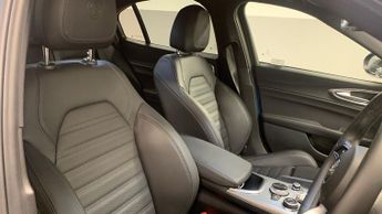 Alfa Romeo Giulia 2.0T Sprint Saloon 4dr Petrol Auto Euro 6 (s/s) (280 ps)