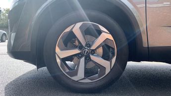 Nissan Qashqai 1.3 DIG-T MHEV N-Connecta XTRON Euro 6 (s/s) 5dr