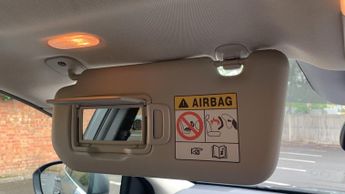 Nissan Qashqai 1.3 DIG-T MHEV N-Connecta XTRON Euro 6 (s/s) 5dr