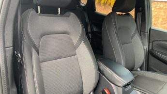Nissan Qashqai 1.3 DIG-T MHEV N-Connecta XTRON Euro 6 (s/s) 5dr