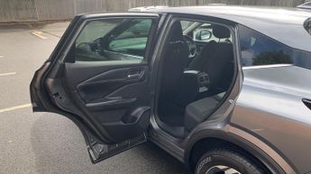 Nissan Qashqai 1.3 DIG-T MHEV N-Connecta XTRON Euro 6 (s/s) 5dr