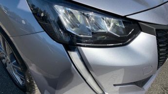 Peugeot 208 1.2 PureTech Active Premium EAT Euro 6 (s/s) 5dr