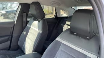 Citroen C4 X 1.2 PureTech MAX Fastback 4dr Petrol EAT8 Euro 6 (s/s) (130 ps)