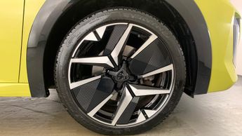 Peugeot 208 1.2 PureTech MHEV GT Hatchback 5dr Petrol Hybrid e-DSC Euro 6 (s