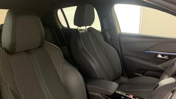 Peugeot 208 1.2 PureTech MHEV GT Hatchback 5dr Petrol Hybrid e-DSC Euro 6 (s