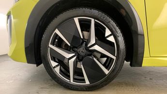 Peugeot 208 1.2 PureTech MHEV GT Hatchback 5dr Petrol Hybrid e-DSC Euro 6 (s