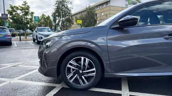 Peugeot 208 1.2 PureTech Allure Premium + EAT Euro 6 (s/s) 5dr