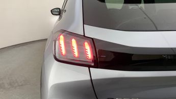 Peugeot 208 50kWh GT Hatchback 5dr Electric Auto (136 ps)