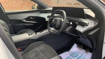 Peugeot 3008 73kWh GT SUV 5dr Electric Auto (210 ps)
