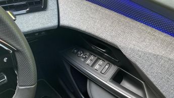Peugeot 3008 73kWh GT SUV 5dr Electric Auto (210 ps)