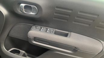 Citroen C3 Aircross 1.2 PureTech PLUS SUV 5dr Petrol EAT6 Euro 6 (s/s) (130 ps)