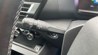 Citroen C4 50kWh Shine Hatchback 5dr Electric Auto (136 ps)