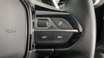 Peugeot 3008 SUV 1.2 PureTech Allure SUV 5dr Petrol EAT Euro 6 (s/s) (130 ps)